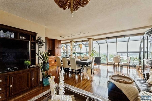 CENTRALLY LOCATED IN THE DESIRABLE DUPLEX APT IN THIS LUXURY 3 - Beach Apartment for sale in Fort Lee, New Jersey on Beachhouse.com