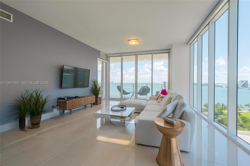 Rare southeast-corner residence offering breathtaking - Beach Condo for sale in Miami, Florida on Beachhouse.com