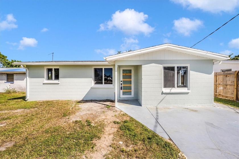 One or more photo(s) has been virtually staged. Beautifully - Beach Home for sale in Englewood, Florida on Beachhouse.com