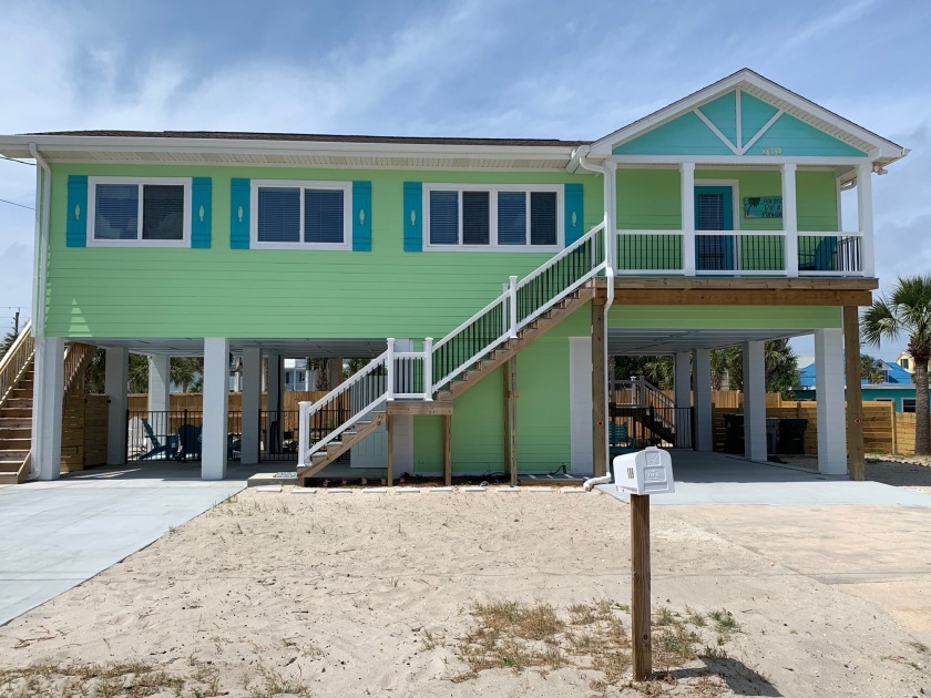 Maldonado 109 - Family Friendly Gulfside Cottage - Beach Vacation Rentals in Pensacola Beach, Florida on Beachhouse.com