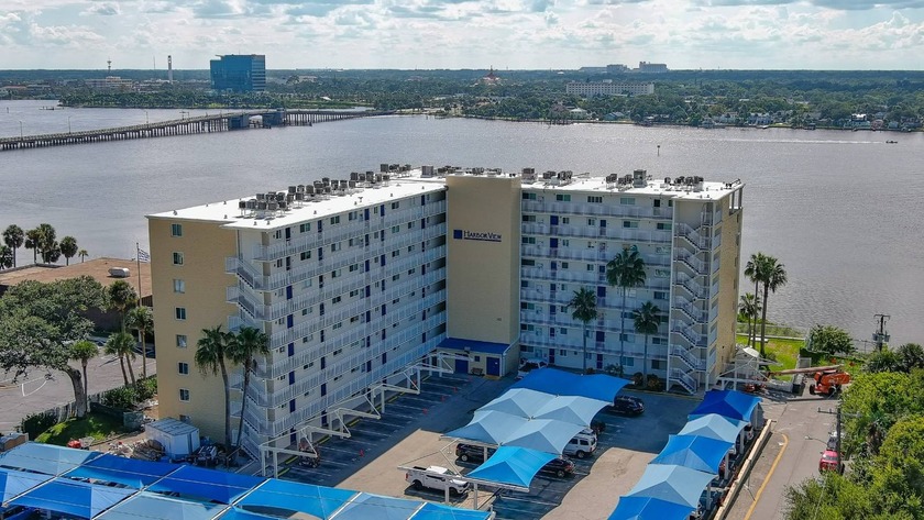 Fully renovated and beautifully furnished, this move-in-ready - Beach Condo for sale in Daytona Beach, Florida on Beachhouse.com