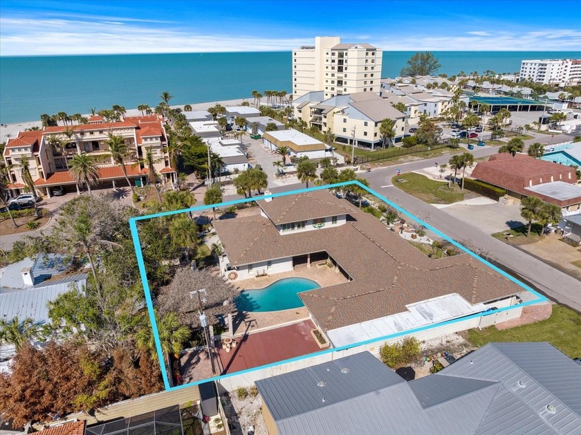 A rare opportunity to build your dream home in the highly - Beach Lot for sale in Venice, Florida on Beachhouse.com