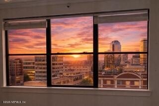 DOWNTOWN JACKSONVILLE HIGH-RISE STUDIO WITH CITY VIEWS + - Beach Condo for sale in Jacksonville, Florida on Beachhouse.com