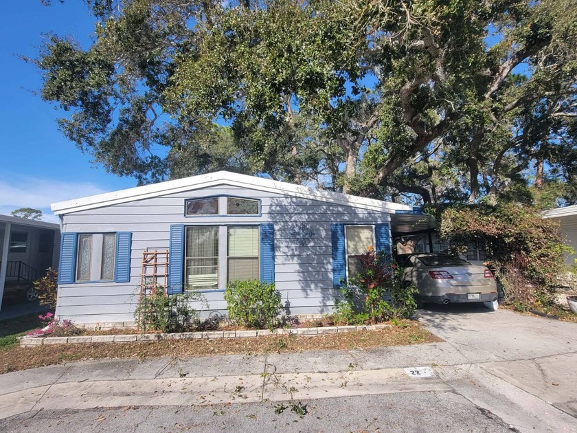 Enjoy the lovely country setting in the city in the beautiful - Beach Home for sale in Clearwater, Florida on Beachhouse.com