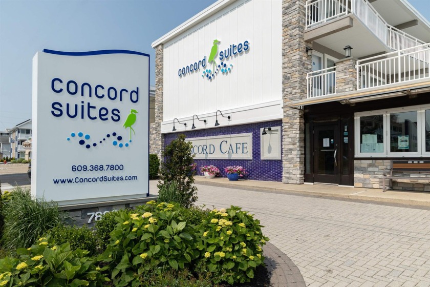 Welcome to your charming condo at the Concord Suites. Unit 324 - Beach Condo for sale in Avalon, New Jersey on Beachhouse.com