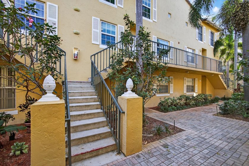 Welcome to your ideal condo in the heart of North Palm Beach - Beach Condo for sale in Lake Park, Florida on Beachhouse.com