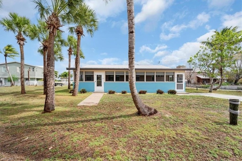 Olde Florida Island Living - A Rare Gem on Chokoloskee Bay

 - Beach Home for sale in Chokoloskee, Florida on Beachhouse.com