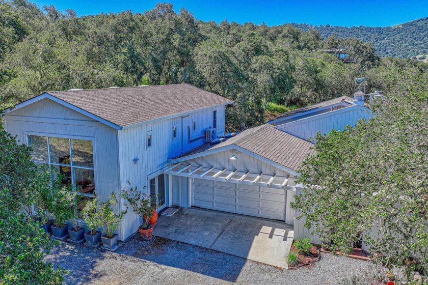 Perched at the top of Corral de Tierra, Vista Del Toro is a - Beach Home for sale in Salinas, California on Beachhouse.com