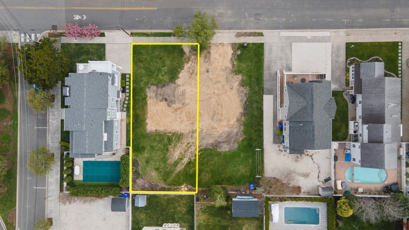 Prime Avalon location!  Build your dream beach home on this - Beach Lot for sale in Avalon, New Jersey on Beachhouse.com