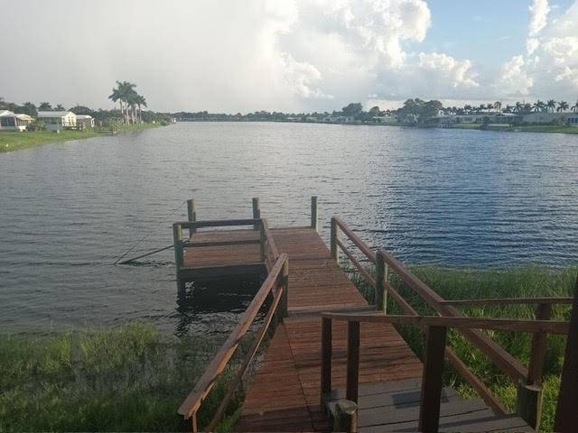 Do you need a workshop and want to live in a care free home? A - Beach Home for sale in Melbourne, Florida on Beachhouse.com