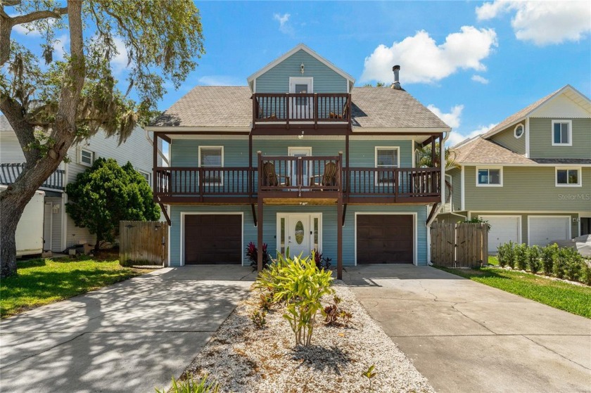 Welcome to your very own coastal retreat nestled in the highly - Beach Home for sale in Palm Harbor, Florida on Beachhouse.com