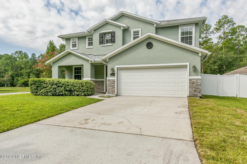 Introducing a splendid opportunity nestled in the heart of Ponte - Beach Home for sale in Ponte Vedra, Florida on Beachhouse.com