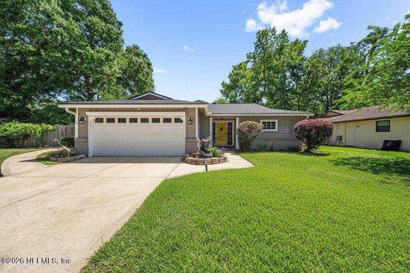 Located in a well-established community, this well maintained - Beach Home for sale in Jacksonville, Florida on Beachhouse.com
