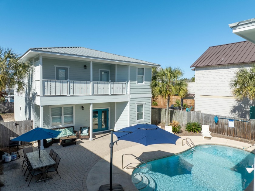 Positioned just a stone's throw from the pristine beaches and - Beach Home for sale in Destin, Florida on Beachhouse.com