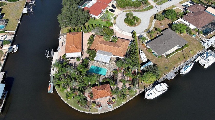 One or more photo(s) has been virtually staged. Waterfront - Beach Home for sale in Port Charlotte, Florida on Beachhouse.com