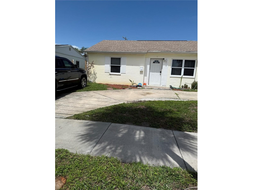 Calling all investors! Motivated owner will help with closing - Beach Townhome/Townhouse for sale in Clearwater Beach, Florida on Beachhouse.com