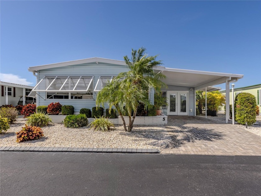 Meticulously Updated & Fully Furnished 2-Bedroom Home in the - Beach Home for sale in Englewood, Florida on Beachhouse.com