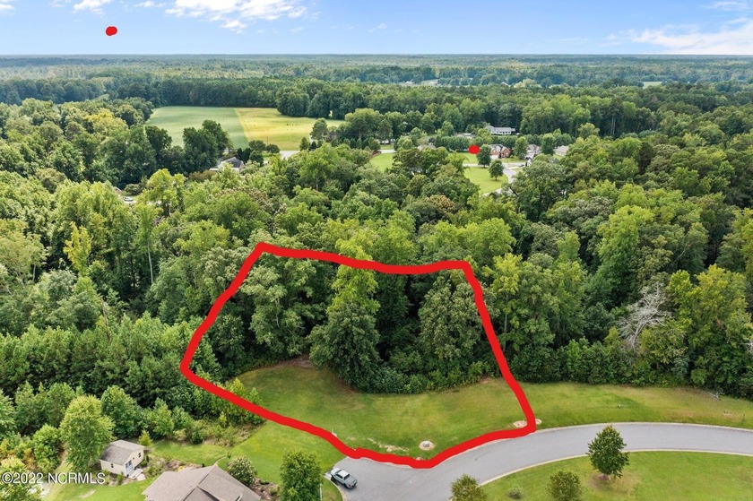 This is a beautiful buildable lot that offers 1 full acre of - Beach Lot for sale in Chocowinity, North Carolina on Beachhouse.com