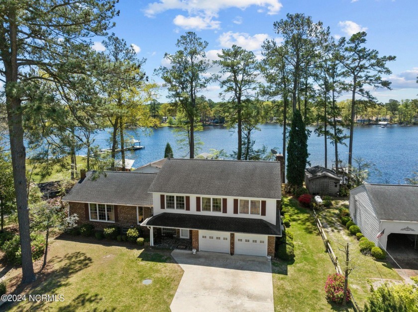 Experience Waterfront Bliss in Historic Bath, NC!
Welcome to - Beach Home for sale in Bath, North Carolina on Beachhouse.com