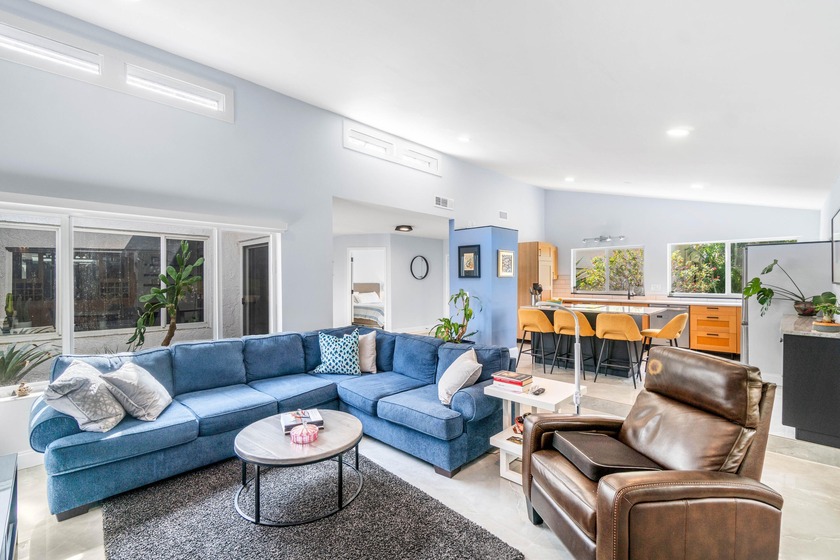 Beautiful golf course views surround this bright and inviting - Beach Home for sale in Boynton Beach, Florida on Beachhouse.com