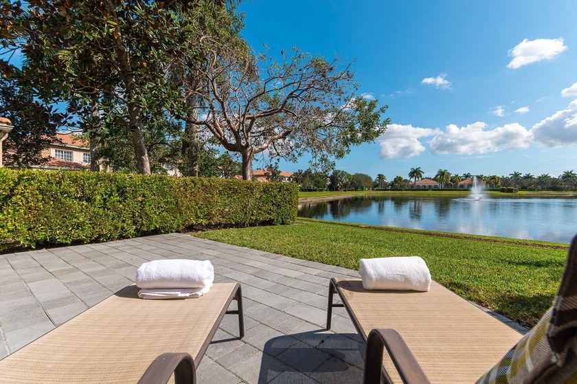 Pack your bags! This 3/2 1/2 lakefront retreat will not last - Beach Townhome/Townhouse for sale in Boynton Beach, Florida on Beachhouse.com