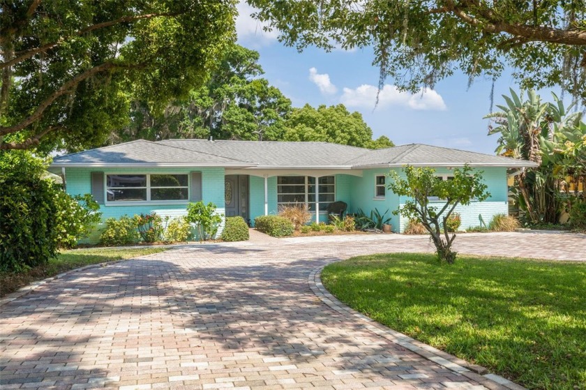 Waterfront living doesn't get any better.  Enjoy gorgeous water - Beach Home for sale in Tarpon Springs, Florida on Beachhouse.com