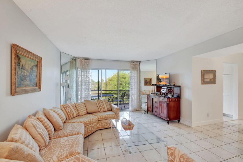 Can you imagine making this your home while enjoying stunning - Beach Condo for sale in Lake Worth, Florida on Beachhouse.com