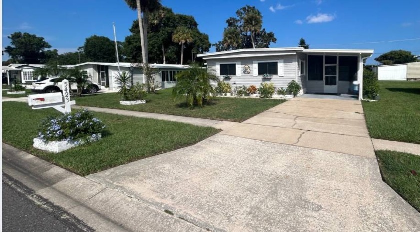 Manufactured Home on Leased Land with Lot Rent. Discover - Beach Home for sale in Port Orange, Florida on Beachhouse.com