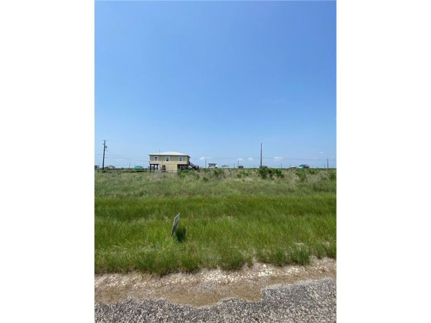 Lot 359 & 360; 100 x 100. 10,000 Total Sqft. HOA amenities - Beach Lot for sale in Rockport, Texas on Beachhouse.com