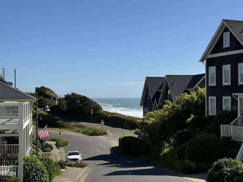 Great SW Lincoln City location with good Southerly ocean views - Beach Lot for sale in Lincoln City, Oregon on Beachhouse.com