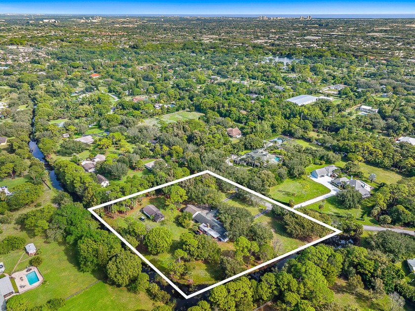 One of the largest lots in the gated equestrian community of - Beach Home for sale in Palm Beach Gardens, Florida on Beachhouse.com