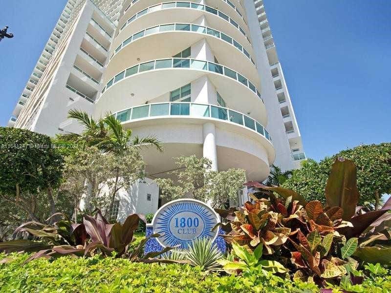 COME LIVE AT THE 1800 CLUB IN THIS BEAUTIFUL UNIT OVERLOOKING - Beach Condo for sale in Miami, Florida on Beachhouse.com