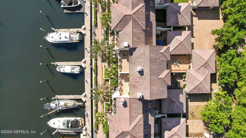 This unique waterside, high-ceilinged townhome is full of light - Beach Home for sale in Jacksonville, Florida on Beachhouse.com