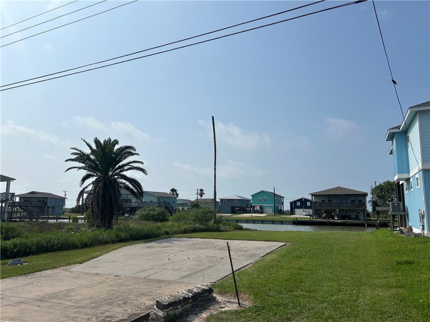 Canal front lot in Holiday Beach! This well maintained lot is - Beach Lot for sale in Rockport, Texas on Beachhouse.com