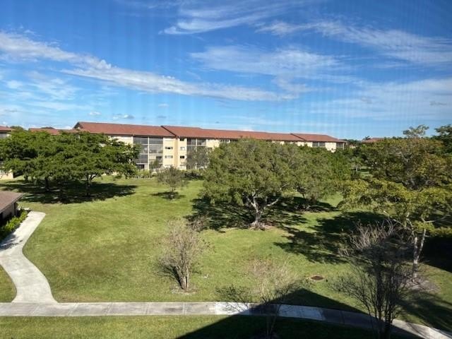 INVESTORS' DREAM - NO RENTAL WAITING PERIOD! Spacious 2BR/2BA, 1 - Beach Condo for sale in Pembroke Pines, Florida on Beachhouse.com