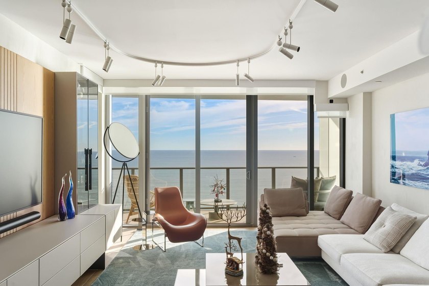 Designer-curated North East Corner residence! This sought-after - Beach Condo for sale in Pompano Beach, Florida on Beachhouse.com
