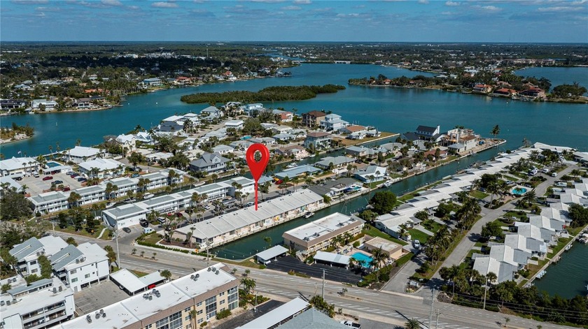 Welcome to Tarpon Center Villas, a beautifully renovated coastal - Beach Condo for sale in Venice, Florida on Beachhouse.com