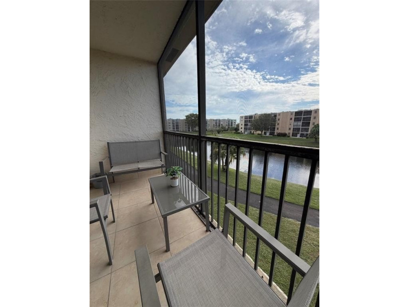 Beautiful and cozy 2-beds, 2-bathrooms in Beautiful Cascades of - Beach Condo for sale in Lauderhill, Florida on Beachhouse.com
