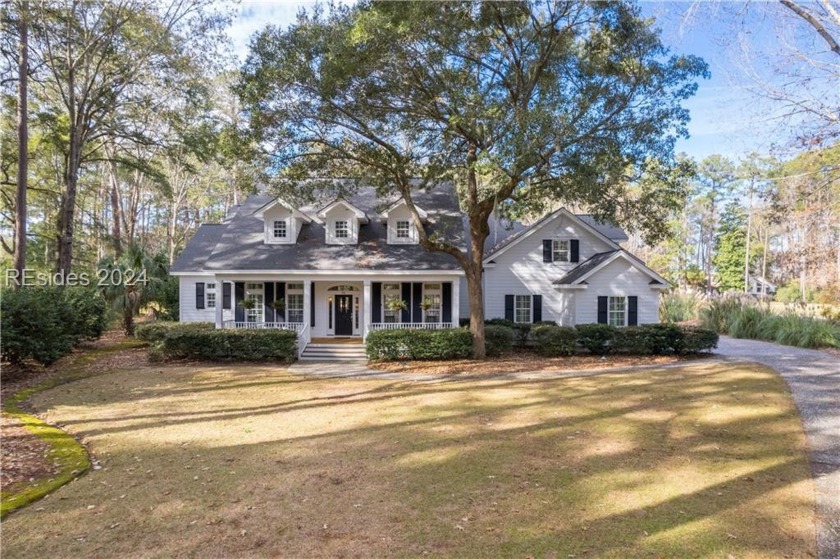 This beautifully maintained Low Country style home with it's - Beach Home for sale in Okatie, South Carolina on Beachhouse.com