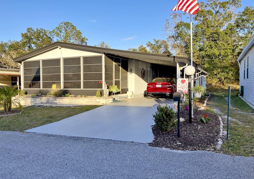 This home has been completely remodeled! It has a cozy beach - Beach Home for sale in Wimauma, Florida on Beachhouse.com