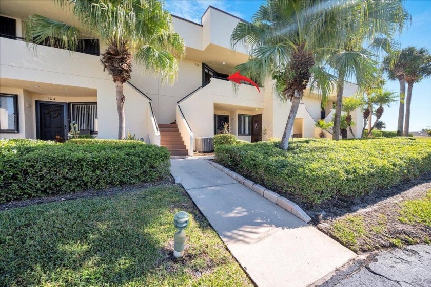 Beautifully renovated 2-bedroom, 2-bathroom condo located on the - Beach Condo for sale in Hobe Sound, Florida on Beachhouse.com