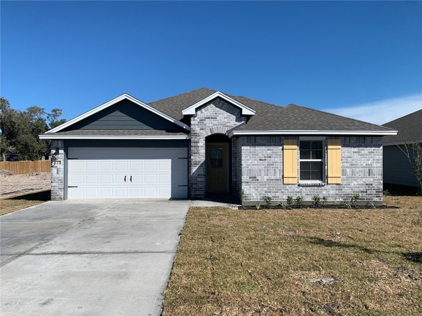 Our popular Fargo layout features 4 bedrooms, 2 baths with a 2 - Beach Home for sale in Rockport, Texas on Beachhouse.com