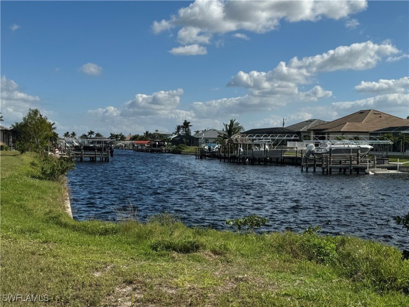 SEAWALL IN PLACE. OVERSIZED LOT 0.48 (acres) / 20,691 SF - Beach Lot for sale in Cape Coral, Florida on Beachhouse.com