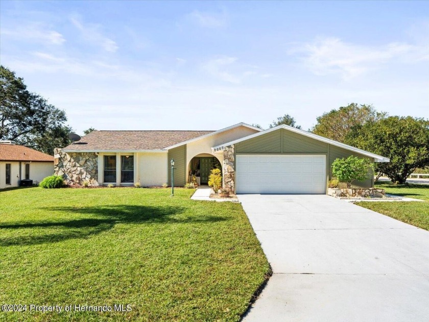 This 3 Bedroom/2 Bath gem in The Heather is being offered - Beach Home for sale in Weeki Wachee, Florida on Beachhouse.com