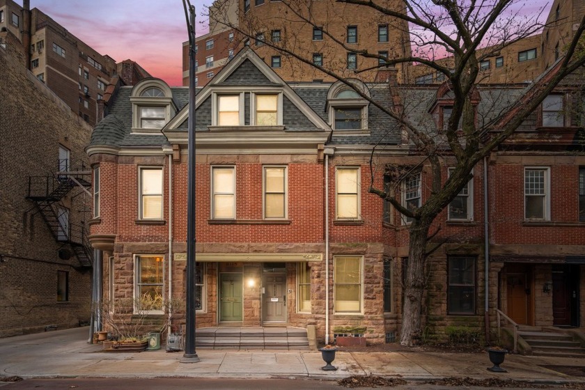 A rare opportunity to own a truly exceptional home in the highly - Beach Home for sale in Chicago, Illinois on Beachhouse.com