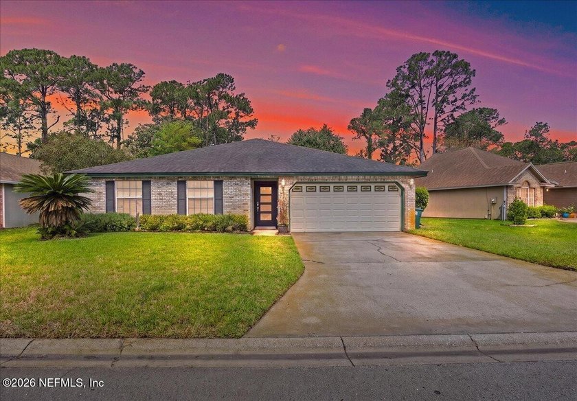 Brand New Roof--buyer chooses shingle color! This spacious 4BR - Beach Home for sale in Jacksonville, Florida on Beachhouse.com