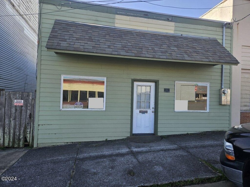 This commercial spot is in the heart of Newport's City Center - Beach Commercial for sale in Newport, Oregon on Beachhouse.com