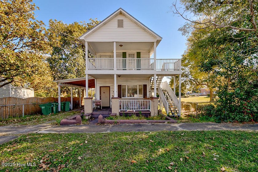 Positioned in one of Wilmington's growing downtown corridors - Beach Home for sale in Wilmington, North Carolina on Beachhouse.com