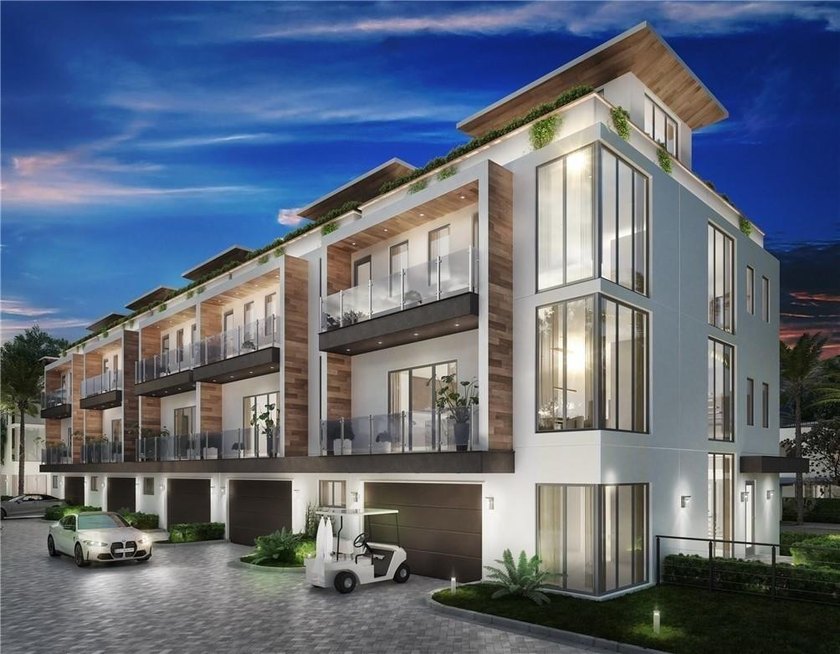 Live the Vacation Lifestyle all Year-Round! Limited opportunity - Beach Townhome/Townhouse for sale in Pompano Beach, Florida on Beachhouse.com