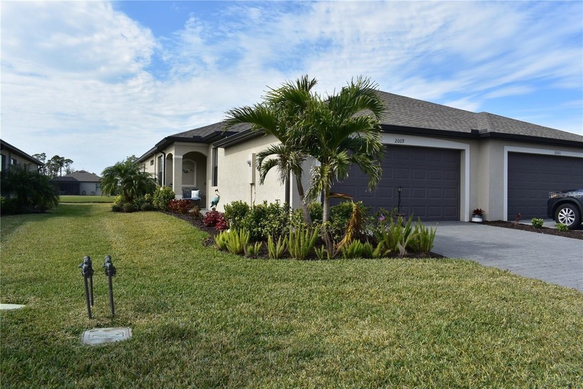 X FLOOD ZONE! NO CDD! LOW HOA FEES! CHECK OUT THE 3D TOUR - Beach Home for sale in Port Charlotte, Florida on Beachhouse.com